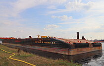 H 627 — Specialized Cargo Ship, PANAMA flag, built 1978