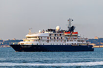 HEBRIDEAN SKY — Passenger Ship, Bahamas flag, built 1991