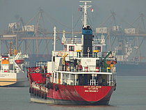 DUTA SELATAN — Oil And Chemical Tanker, INDONESIA flag, built 1992