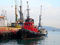 ATOLL — Tug, Russia flag, built 1992