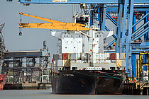 NANCHANG — Container Ship, LIBERIA flag, built 1995
