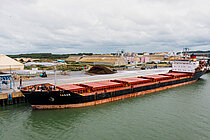 MKK MADRID — Bulk Carrier, St.Kitts and Nevis flag, built 1995