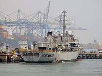 DARSHAK — Service Ship, INDIA flag, built 2001