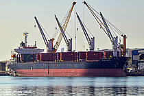SUVARI BEY — Bulk Carrier, St Vincent and Grenadines flag, built 1997