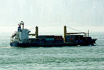 HONOR OCEAN — Container Ship, Panama flag, built 1998