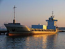 CAPO NERO — Bulk Carrier, France flag, built 1997
