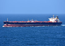 EVEREST — Oil And Chemical Tanker, Panama flag, built 1998