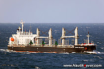 UNIVERSE RELIANCE — Bulk Carrier, Panama flag, built 1999