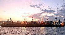 LIANXING — Bulk Carrier, exLuyang The Republic of Panama flag, built 1999