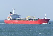 BERNICE — Oil And Chemical Tanker, The Commonwealth of the Bahamas flag, built 2001