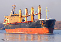 SINFONIA — Bulk Carrier, Panama flag, built 2000