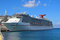 CARNIVAL PRIDE — Passenger Ship, Panama flag, built 2001