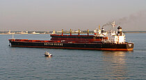 XIN HAI HE — Bulk Carrier, Panama flag, built 2002