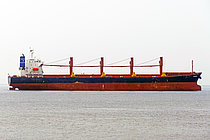 EAST HELIOS — Bulk Carrier, Vanuatu flag, built 2001