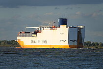 GRANDE AMBURGO — Ro Ro Cargo Ship, Italy flag, built 2003