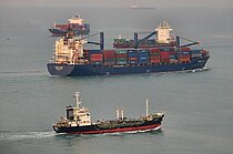 HUNSA BHUM — Container Ship, Singapore flag, built 2002