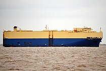 GRAND EAGLE — Ro Ro Cargo Ship, Panama flag, built 2003