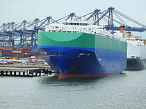 AMBER ARROW — Ro Ro Cargo Ship, Bahamas flag, built 2004