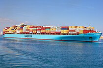 MAERSK SERANGOON — Container Ship, Singapore flag, built 2007