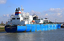 PINE GAS — Gas Tanker, India flag, built 2006