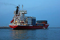 LOUISE BORCHARD — Container Ship, Antigua and Barbuda flag, built 2006