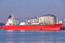 OCEANIC STAR — Gas Tanker, Republic of Liberia flag, built 2009