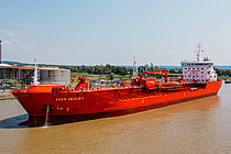STEN SKAGEN — Oil And Chemical Tanker, Portugal (Madeira) flag, built 2009