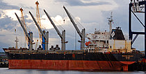 GOLDEN GRAND — Bulk Carrier, Liberia flag, built 2009