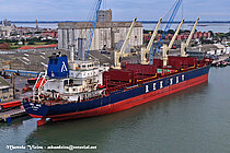 REK APEX — Bulk Carrier, Antigua and Barbuda flag, built 2011