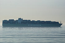 EVER LIVING — Container Carrier, Singapore flag, built 2013