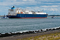YENISEI RIVER — Gas Tanker, Marshall Islands flag, built 2013