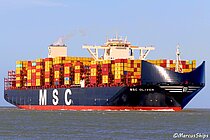 MSC OLIVER — Container Ship, Panama flag, built 2015