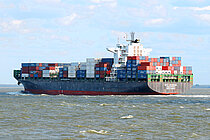 GFS GENESIS — Container Ship, SINGAPORE flag, built 2015