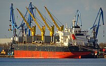 YANGZE 7 — Bulk Carrier, Liberia flag, built 2014