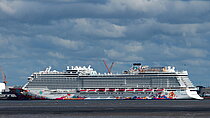 GENTING DREAM — Passenger Ship, BAHAMAS flag, built 2016