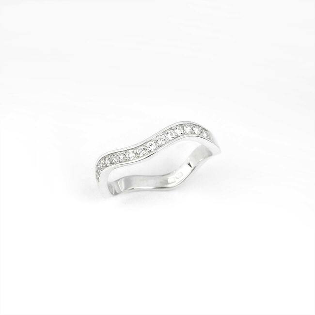 minimal curved wedding ring with diamonds 14k solid gold