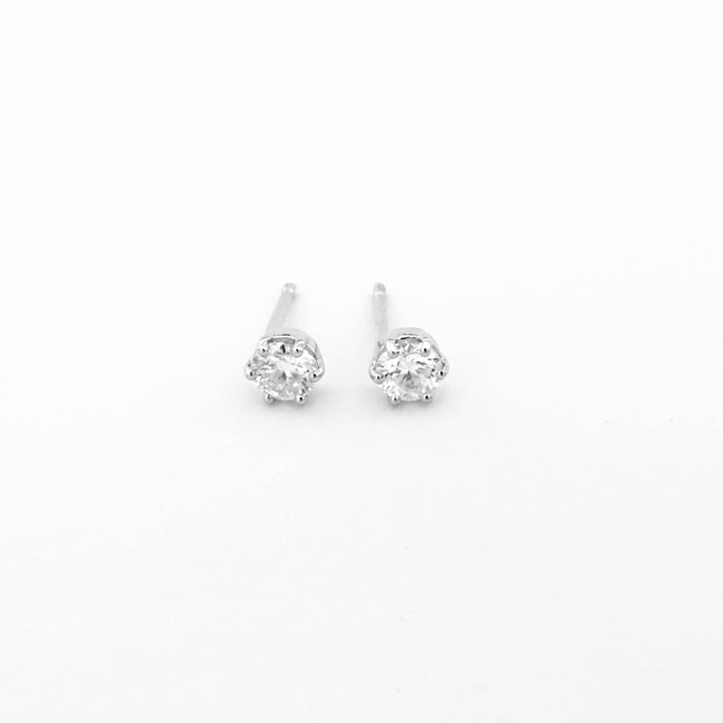 zlati ženski uhani modern minimalističen dizajn z belim kamnoma 4 mm 2x 0.25 ct