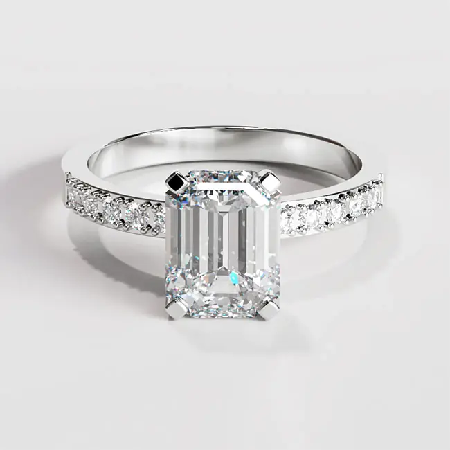 belo zlato emerald brus diamant pave zaročni prstan detajl