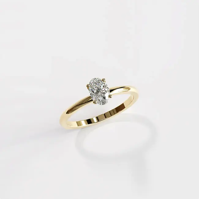 Verlovingsring met minimalistische ovale diamant van 0,5-0,6 karaat, geelgouden zetting.