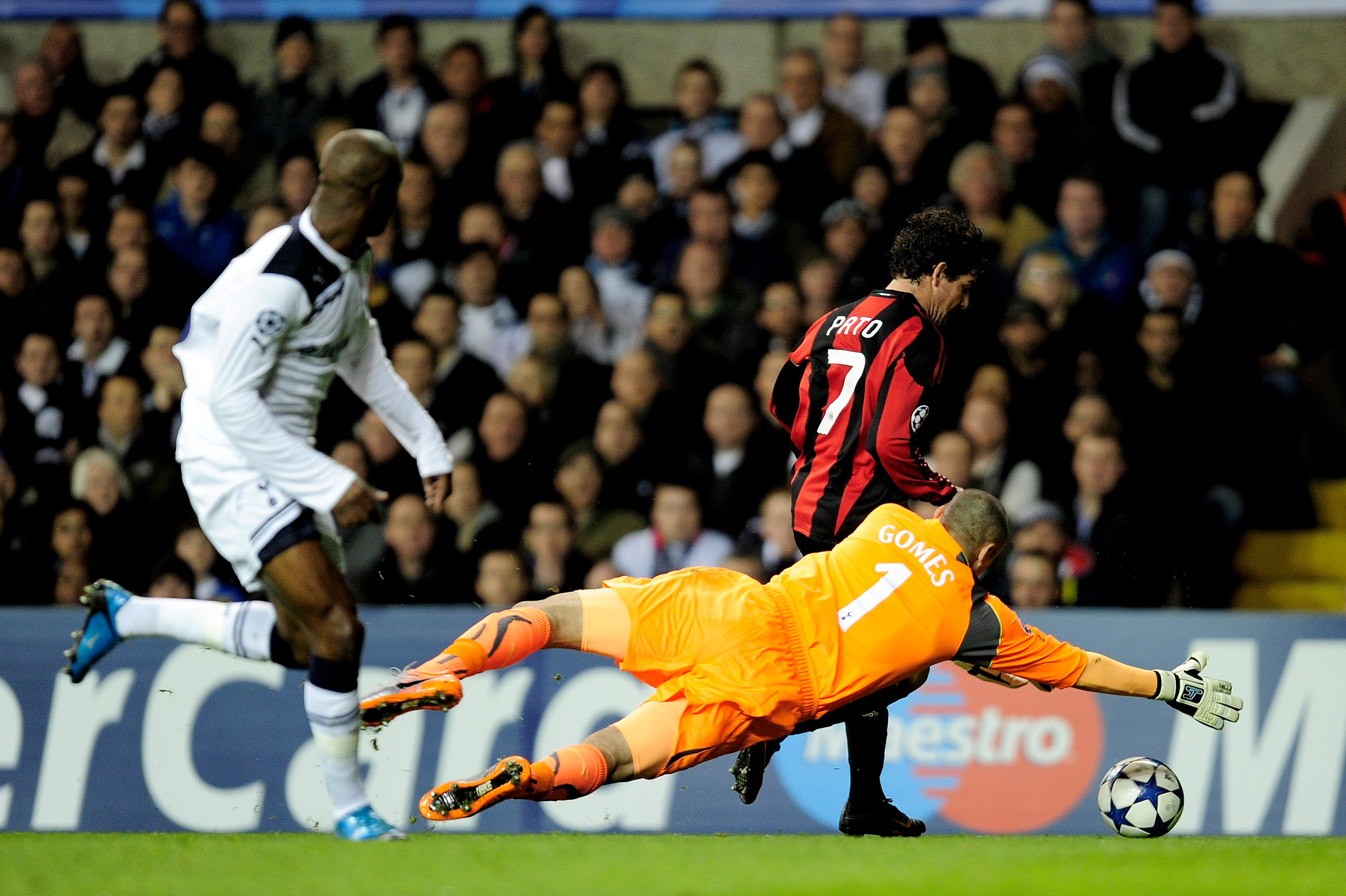 In the UCL action against Tottenham (©Getty images)