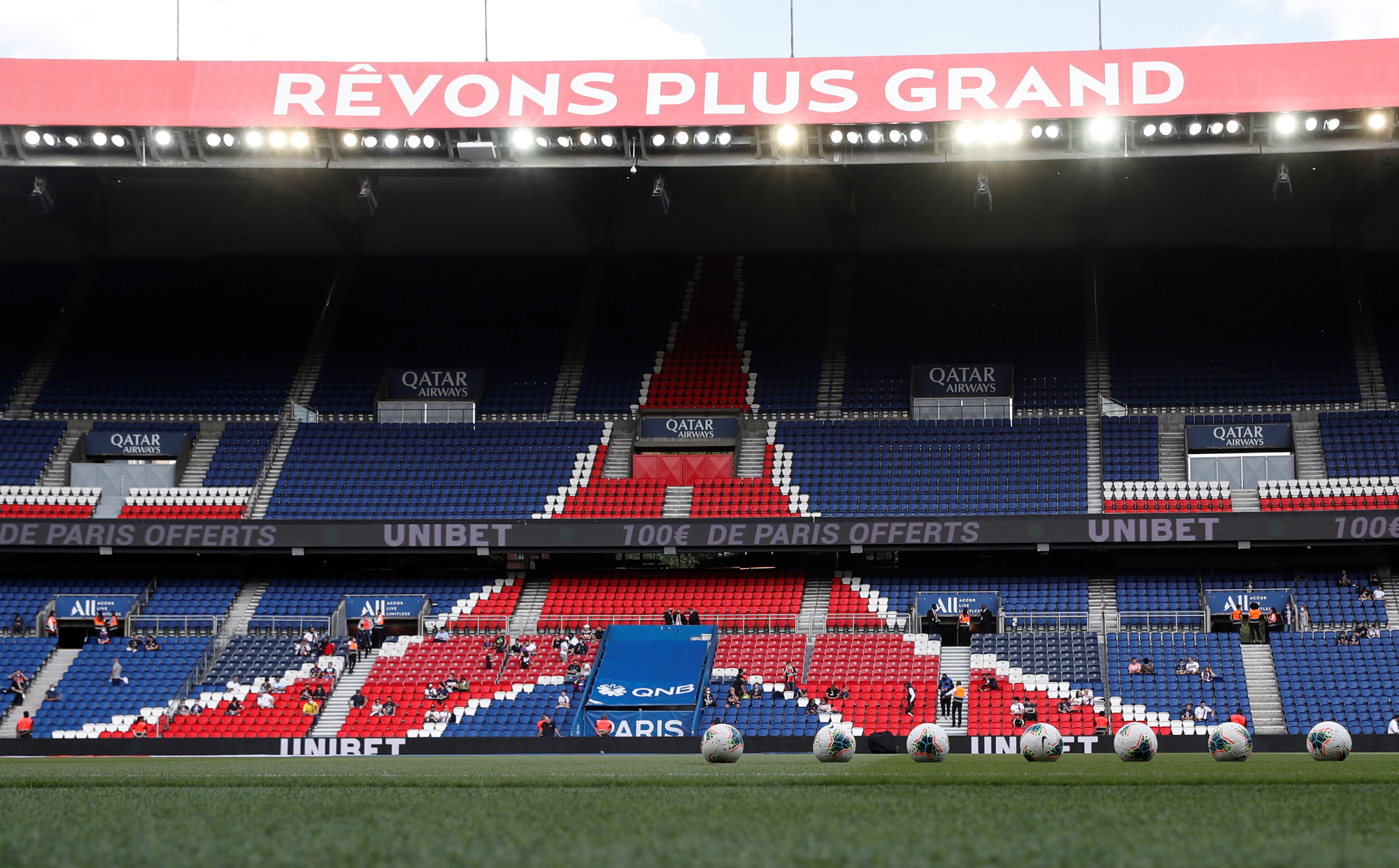 Parc des Princes is Dele's desired destination (©Reuters)
