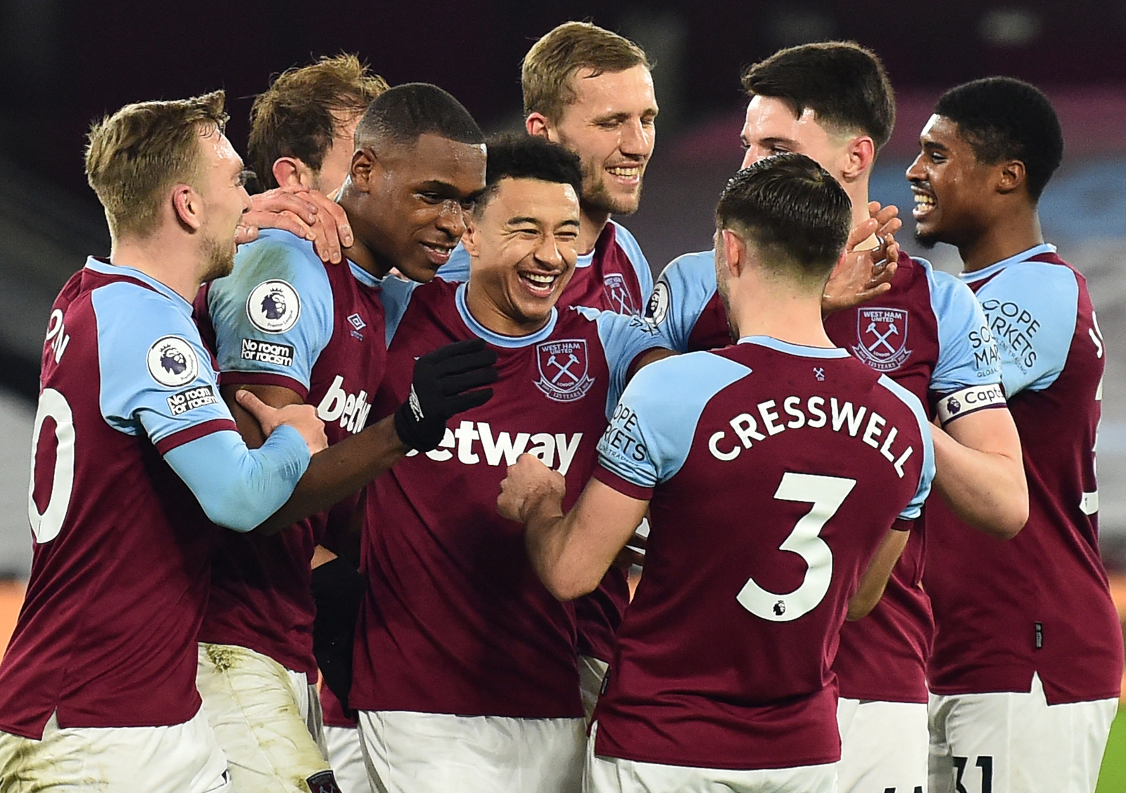 Team spirit is high among the Hammers (©AFP)