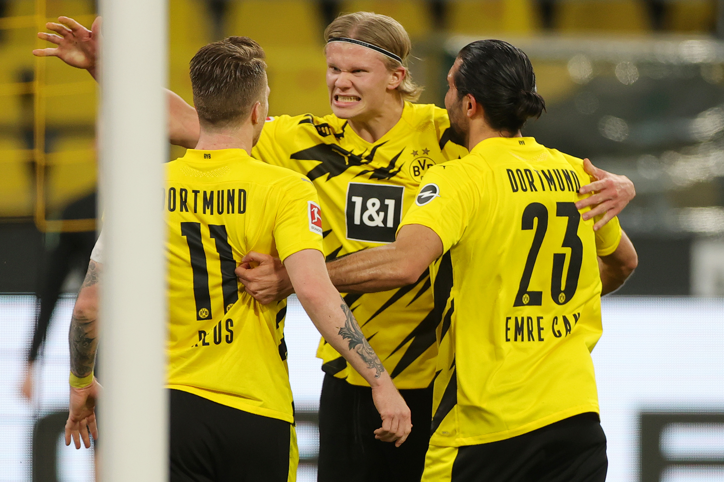 Haaland with his teammates at BVB (©Friedemann Vogel - Pool/Getty Images)