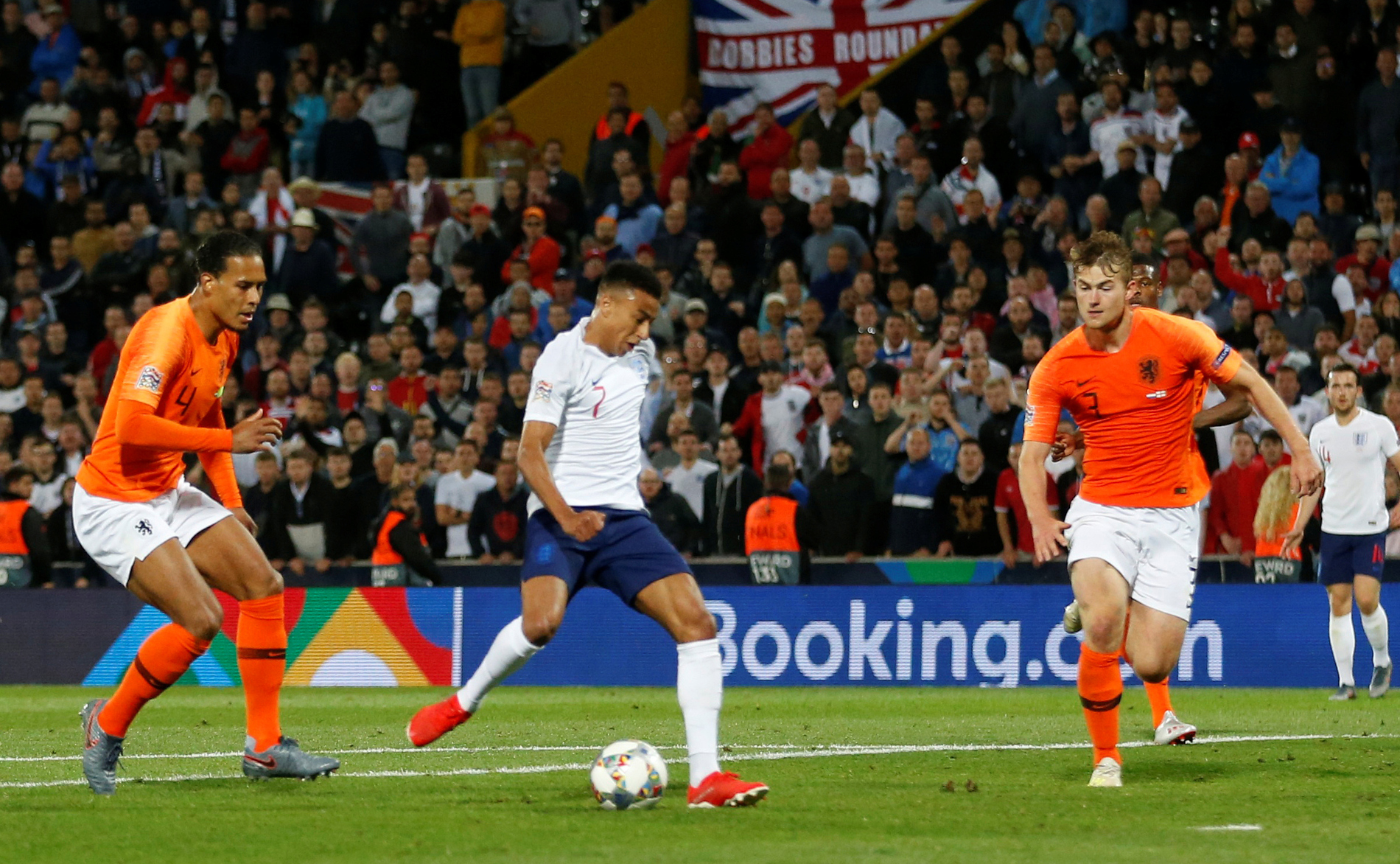 Lingard playing for England (©Reuters)