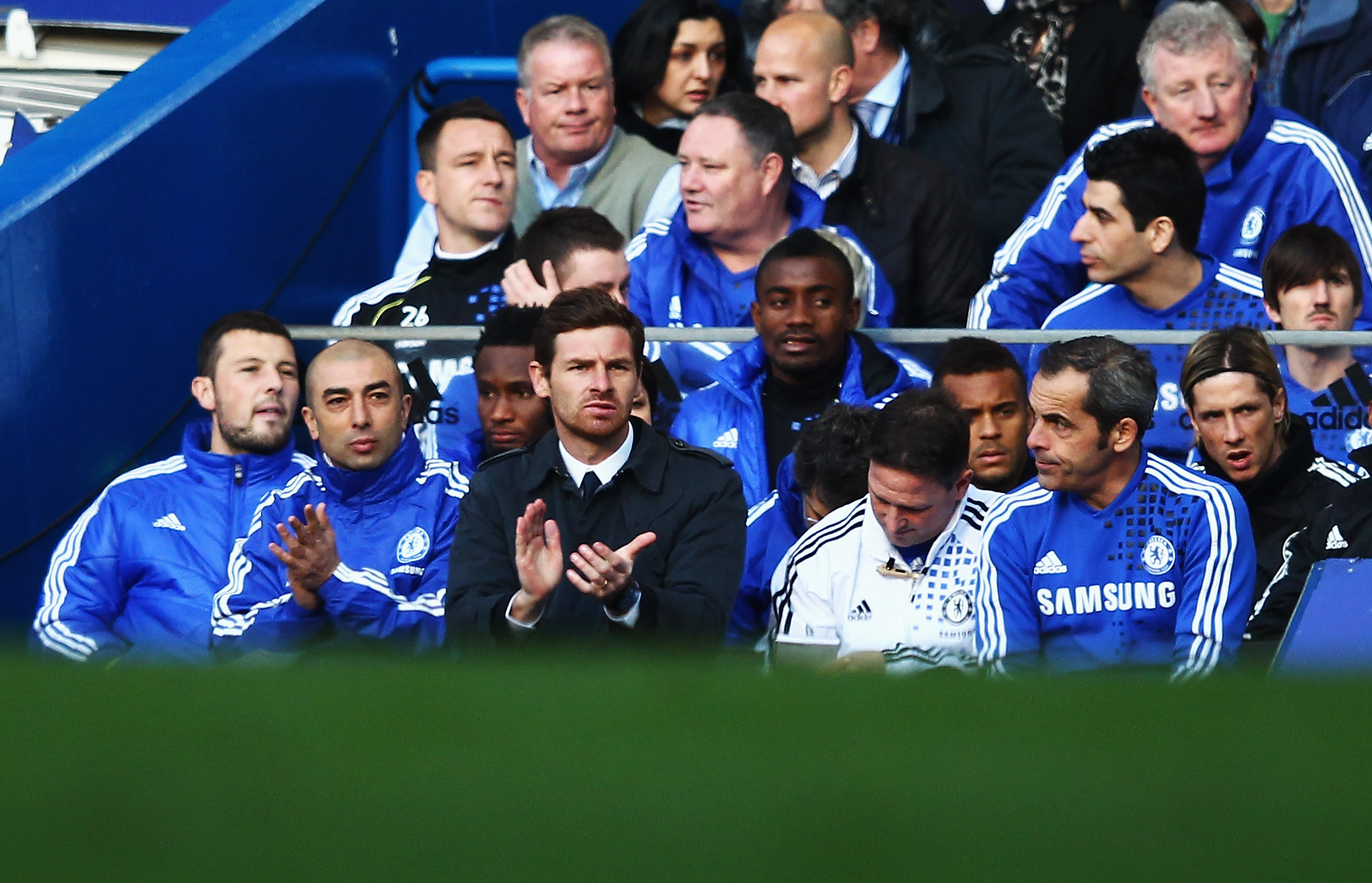 Villas-Boas in the Chelsea dugout (© Clive Mason/Getty Images)