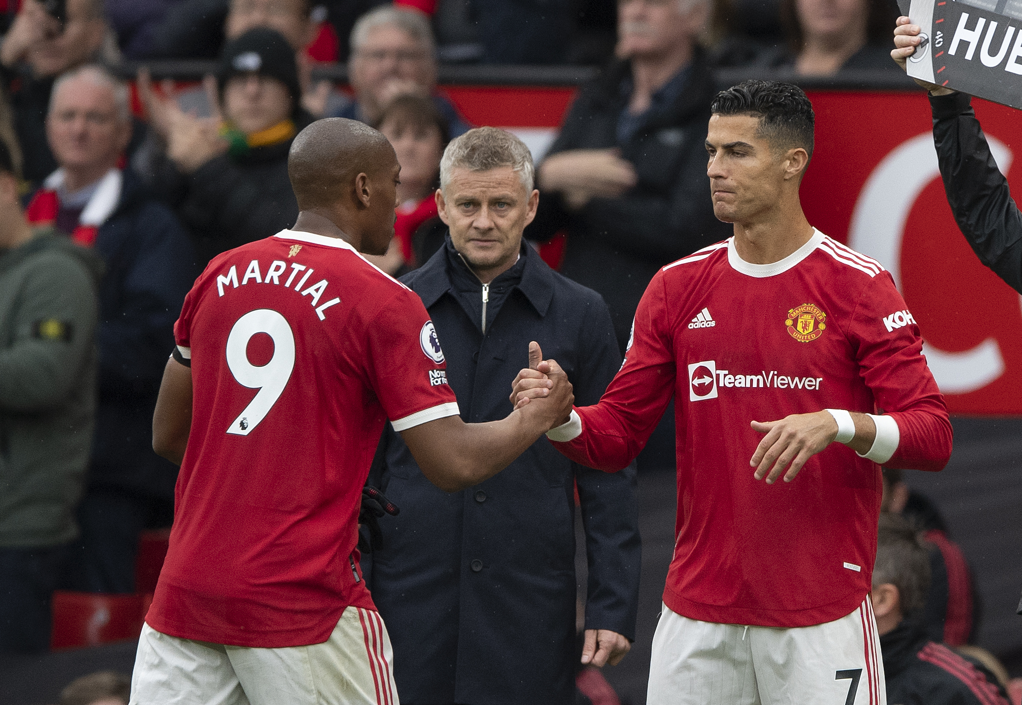 CR7 comes in replacing Martial (©Visionhaus/Getty Images)