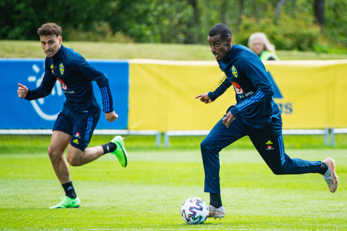 Jordan Larsson and Alexander Isak (©AFP)