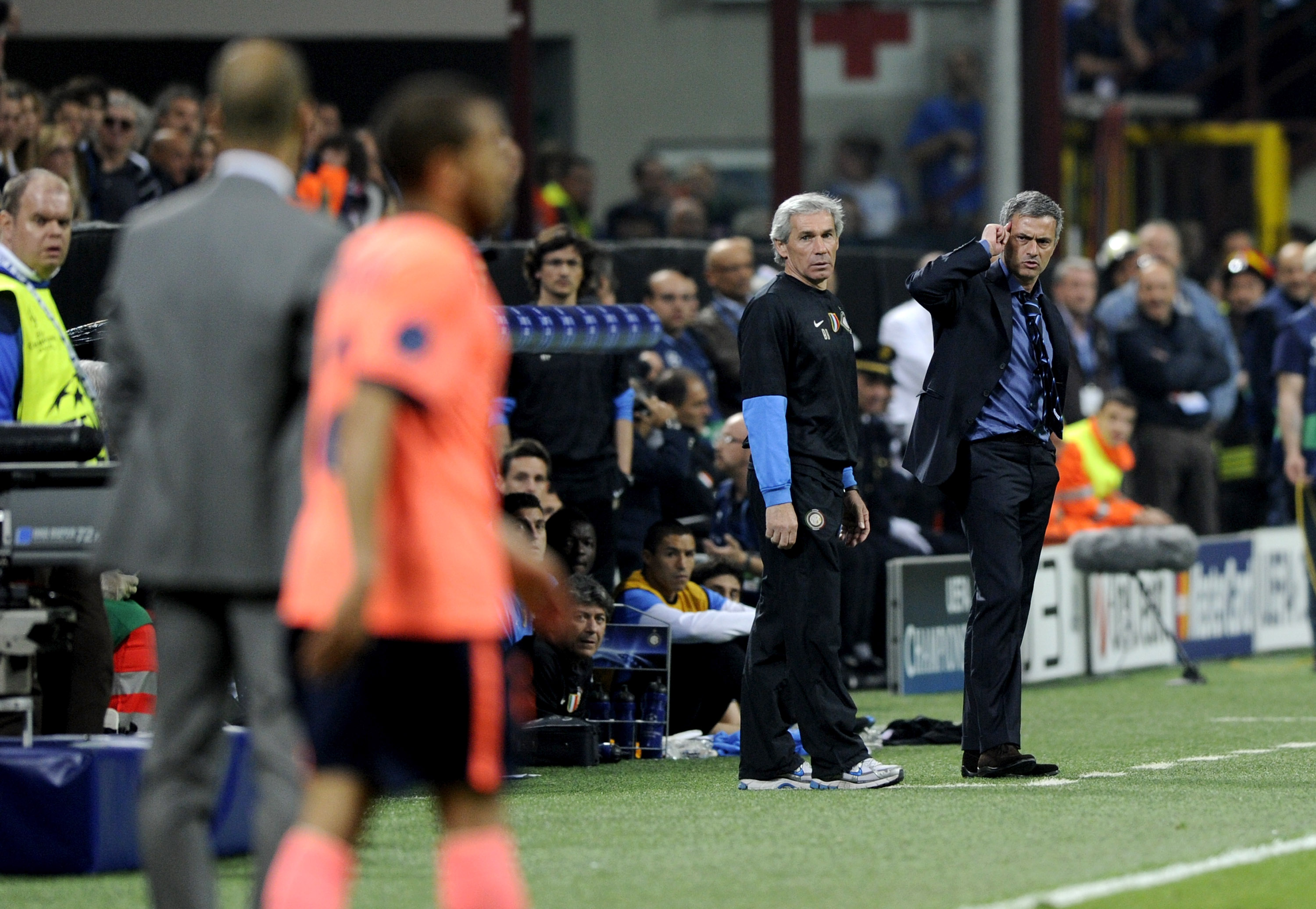 Mourinho's mind games with Pep during his Inter days  (©Claudio Villa/Getty Images)