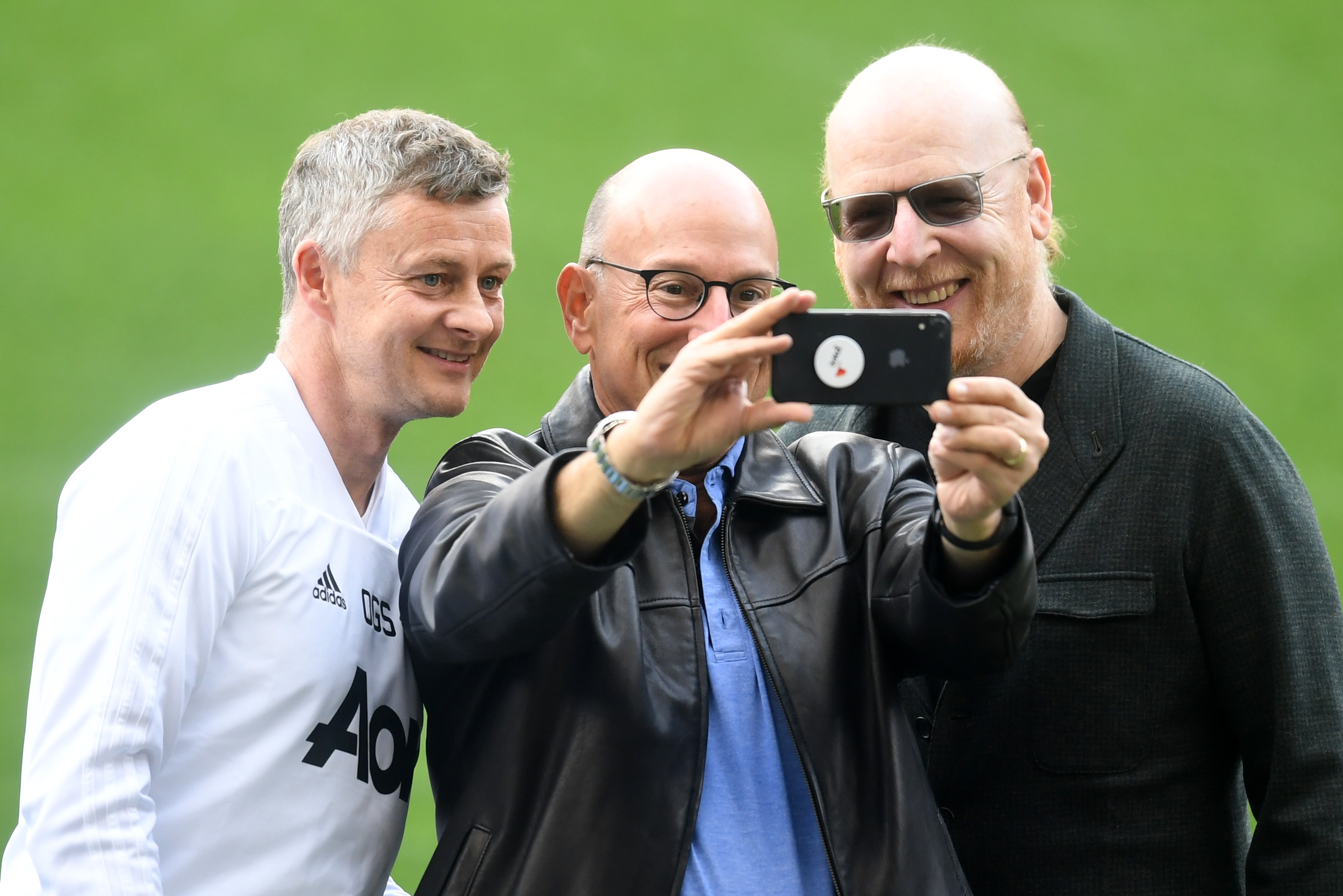 Solskjaer with the Glazer brothers in 2019 (©Michael Regan/Getty Images)