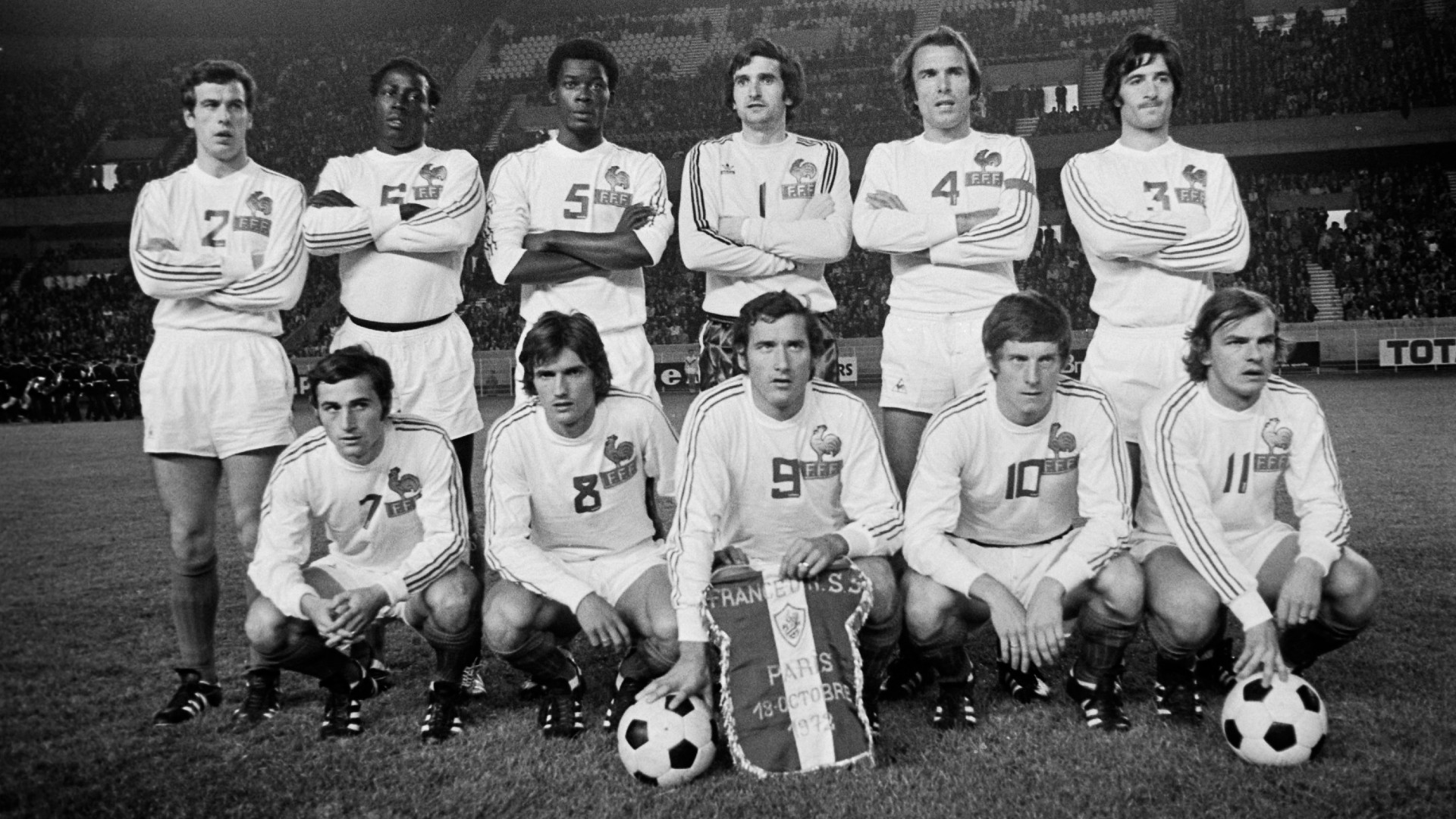   Adams (standing, the second from the left) against USSR in 1972 (@Aimé Dartus/Ina/Ina via AFP)